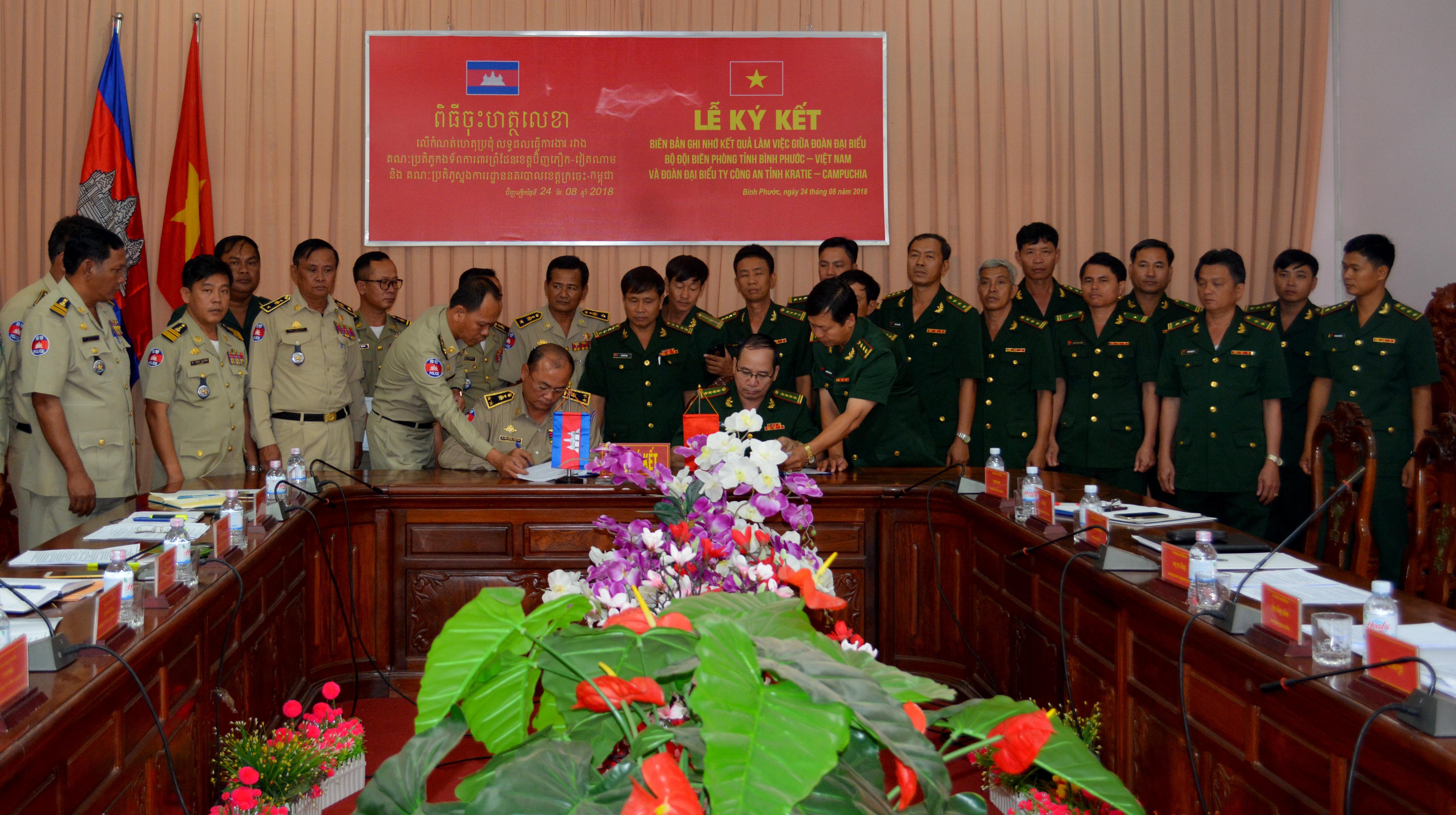 Phân giới cắm mốc - điểm sáng công tác đối ngoại của Bộ đội Biên phòng Bình Phước